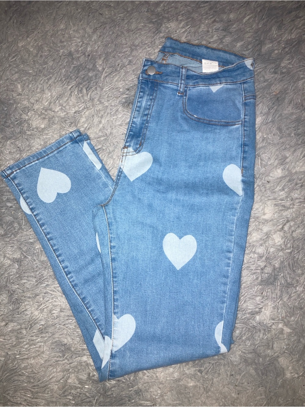 SHEIN Light Blue Skinny Jeans with White Heart Print
